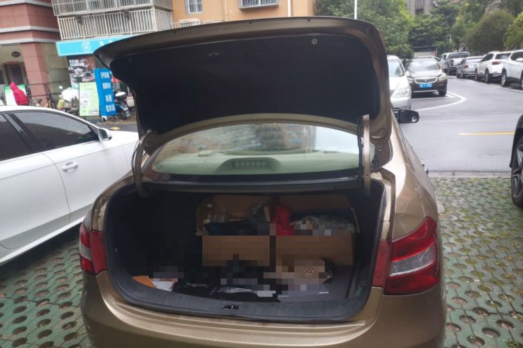 Used Dongfeng Aeolus A60 2012 2.0L CVT Luxury Version
