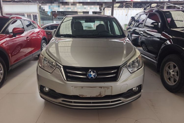Used Venucia D50 2015 1.6L Manual Luxury Edition
