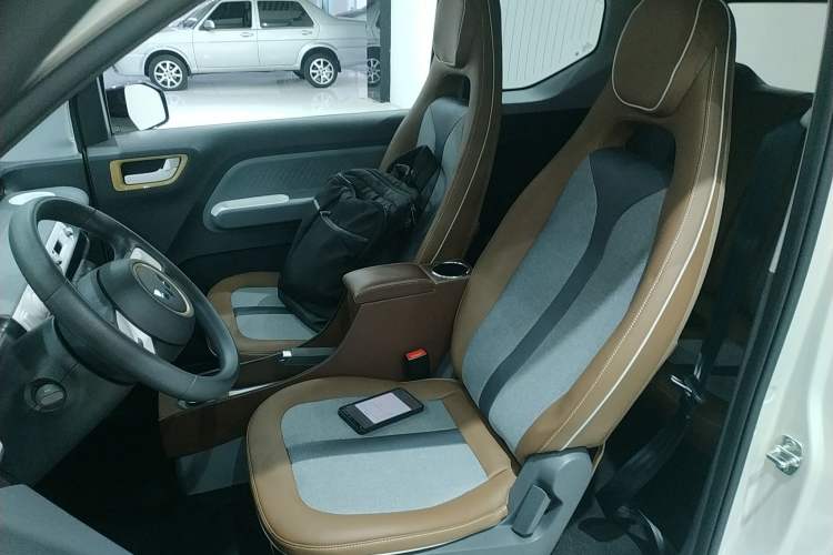 Used Wuling Hongguang MINIEV 2022 GAMEBOY 200km Gaming Edition with Lithium Iron Phosphate