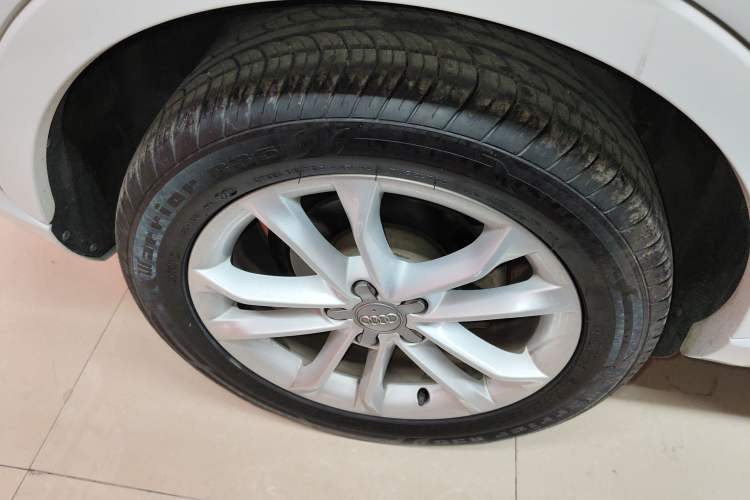 Used Audi Q3 2016 30 TFSI Collector's Edition Comfort Model
