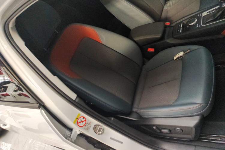 Used Audi Q2L 2018 35 TFSI Fashion Elegant Version China V Right Front Seat