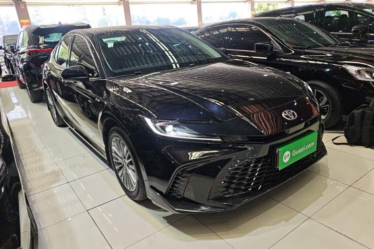 Used Toyota Camry 2024 Dual-Motor 2.0 HE Elite Edition