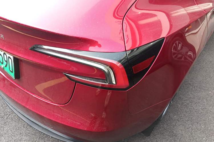 Used Tesla Model 3 2023 Long-Range All-Wheel-Drive Version