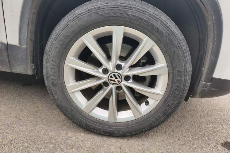 Used Volkswagen Tiguan L 2016 280TSI Automatic Two-Wheel-Drive Silk Road Style Edition