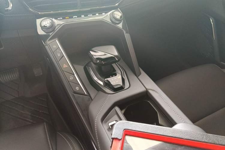 Used Lynk & Co 06 2023 Remix 1.5T JinPro Gear Lever