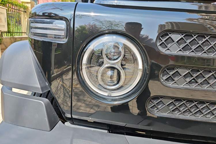 Used 212 T01 2024 2.0T Explorer Right Front Headlight