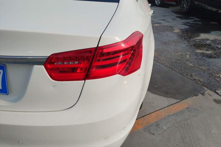 Used BAIC Senova D70 2013 2.0T Comfort Edition Right Rear Taillight