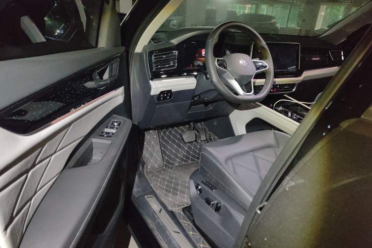 Used Volkswagen Teramont 2024 380TSI All-Wheel Drive Longyao Edition Interior 3