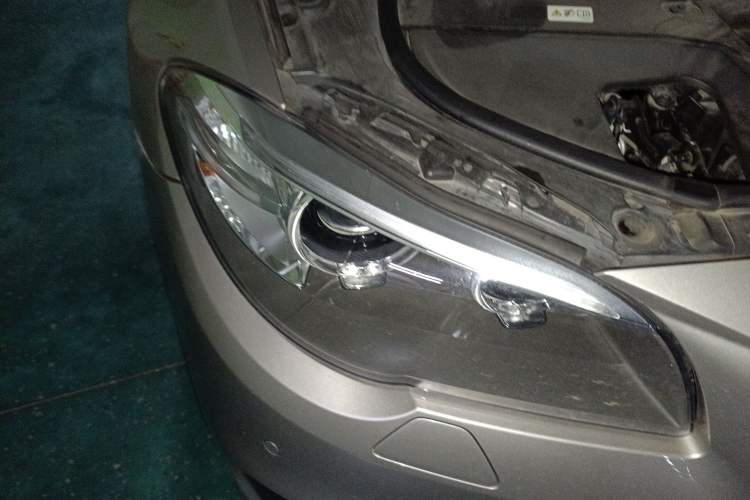 Used BMW 5 Series 2014 525Li Leading Model
