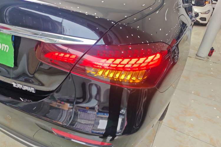 Used Mercedes-Benz E-Class 2023 Facelift E 260 L