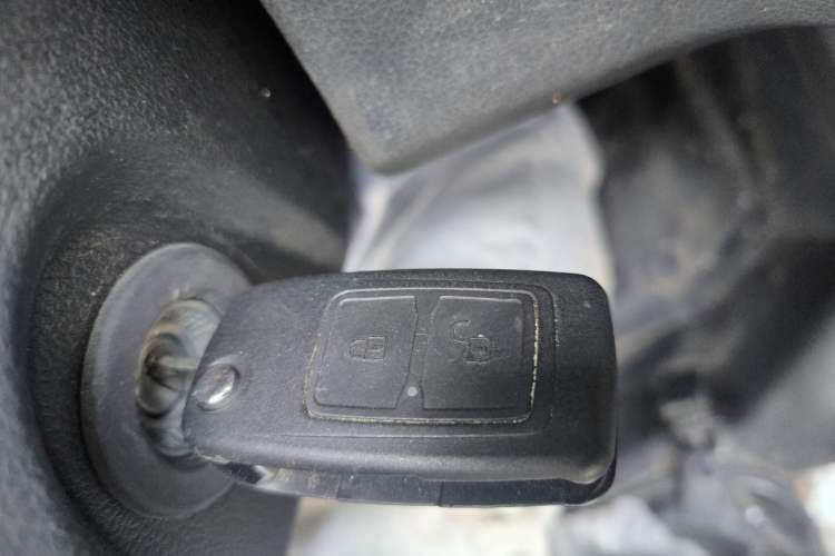 Used Karry Jiangtun 2023 Wide-body Edition AVIC Lithium Battery 38.64 kWh Vehicle Key