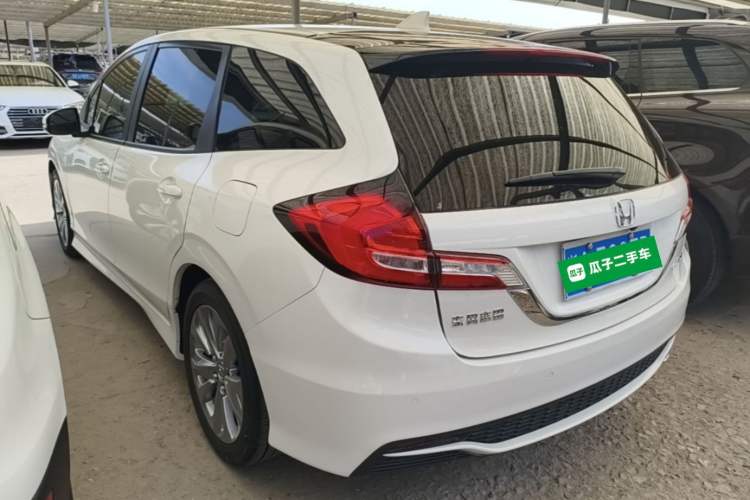 Used Honda Jade 2017 1.8L automatic Comfort version 5 seats
