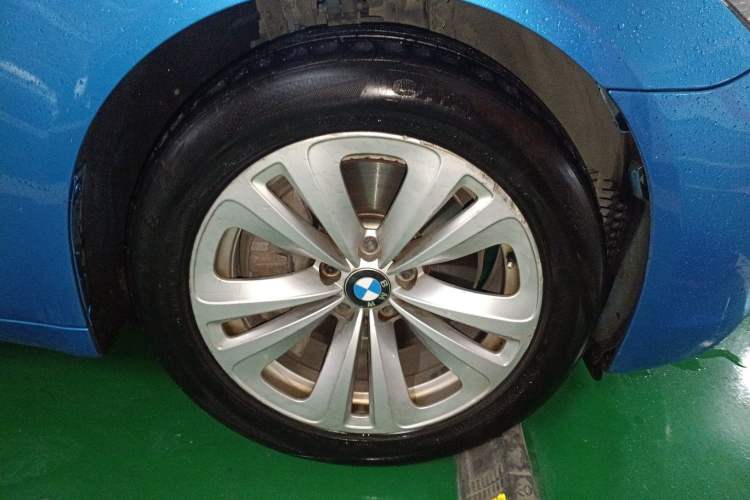 Used BMW 7 Series 2009 730Li Leading Model Right Front Wheel Hub