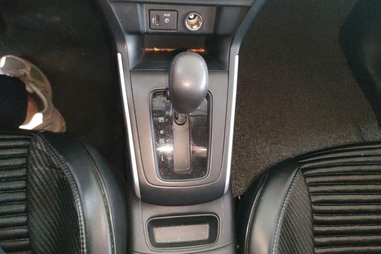 Used Nissan Sylphy 2021 Classic 1.6XE CVT Comfort Edition Gear Lever