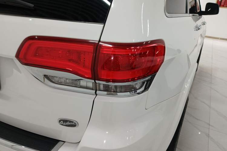 Used Jeep Grand Cherokee (Import) 2015 3.6L Luxury Navigation Edition
