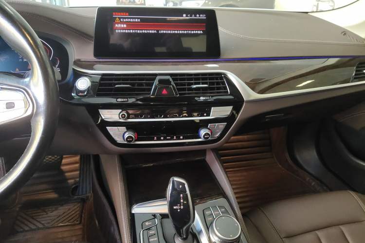 Used BMW 5 Series 2020 525Li Luxury Package
