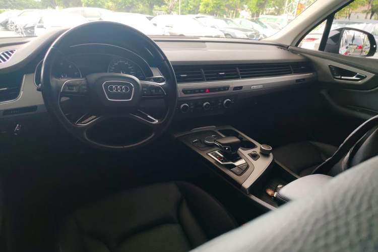 Used Audi Q7 2015 35 TFSI Ambition Edition
