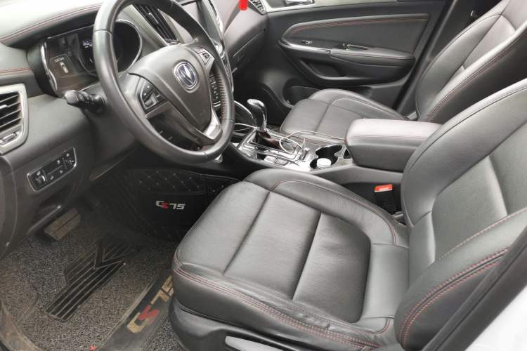 Used Changan CS75 2017 Shangkui Edition 1.5T Automatic Fengxiang Model