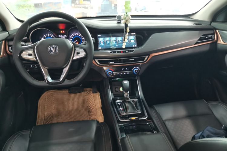 Used CHANGAN Eado 2018 1.6L GDI Automatic Trendy Model China V Standard Center Console