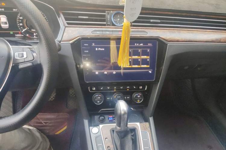 Used Volkswagen Magotan 2018 380TSI DSG Prestige Model Audio And AC Panel