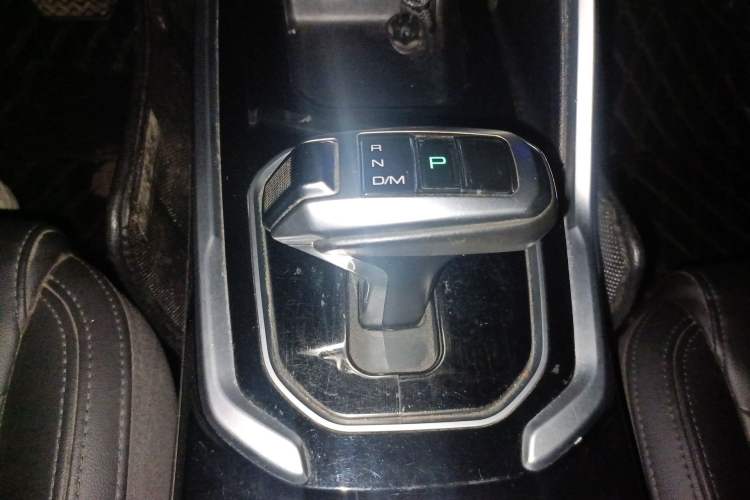 Used Haval H6 2017 Blue Label 2.0T Automatic Two-Wheel Drive Smart Edition
