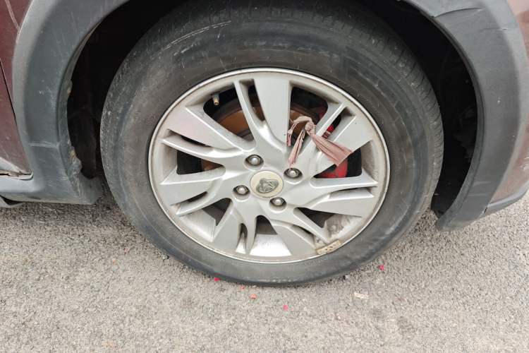 Used CHANGAN OSHAN Olisway 2014 X6 1.4L Manual Luxury Model
