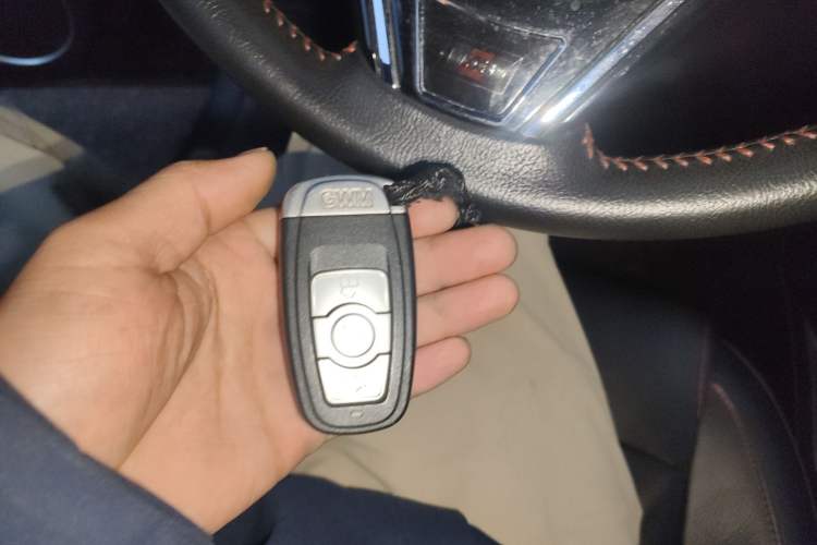 Used Haval H6 2015 Revised Version Sport Edition 1.5T Manual Transmission Two-Wheel Drive Elite Grade