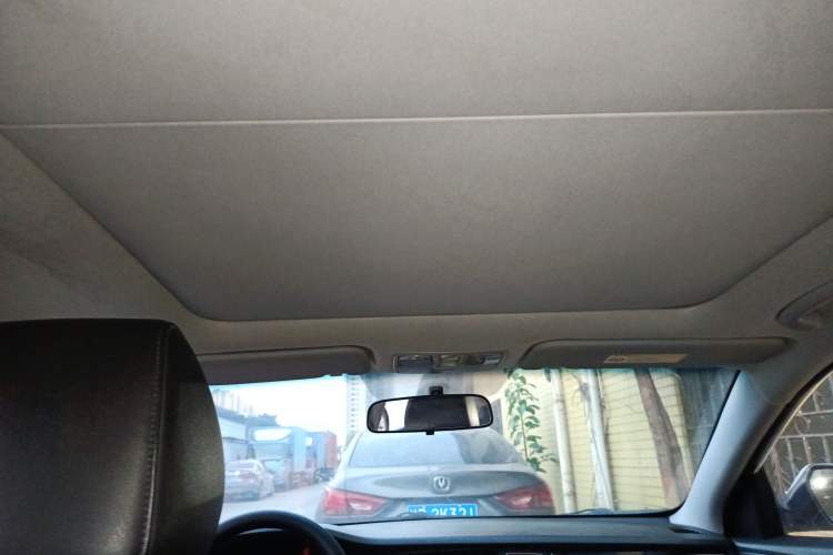 Used Hyundai Mistra 2014 1.8L Automatic Smart GLS Headliner