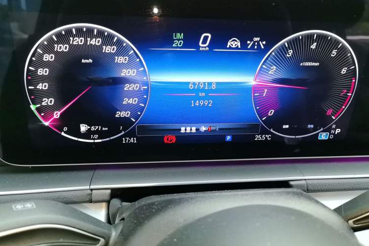 Used Mercedes-Benz GLE 2024 GLE 350 4MATIC Stylish Model