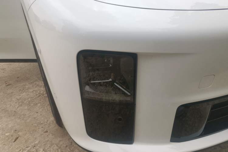 Used Li Auto i6 2025 Model Two-Wheel-Drive Standard Type Right Front Headlight