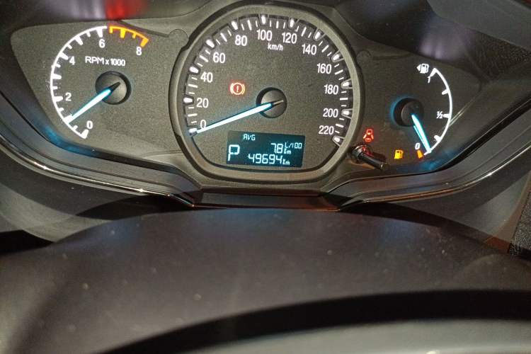 Used Ford Escort 2017 Happiness Edition 1.5L Automatic Fashion Version Odometer Close Up