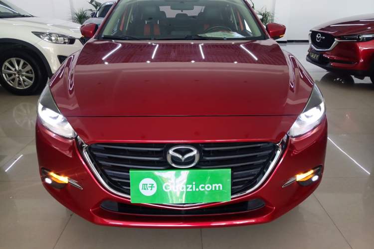 Used Mazda 3 Axela 2017 Hatchback 1.5L Automatic Luxury Model Emission Standard China V
