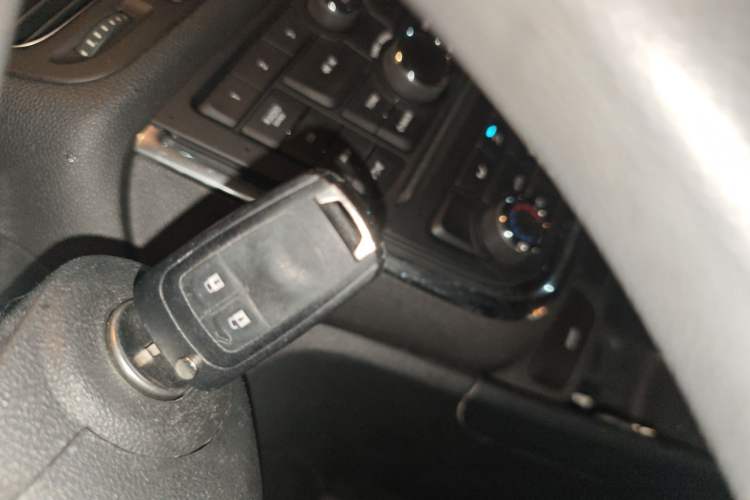 Used Buick Encore 2015 1.4T Automatic Two-Wheel Drive Urban Elite Version