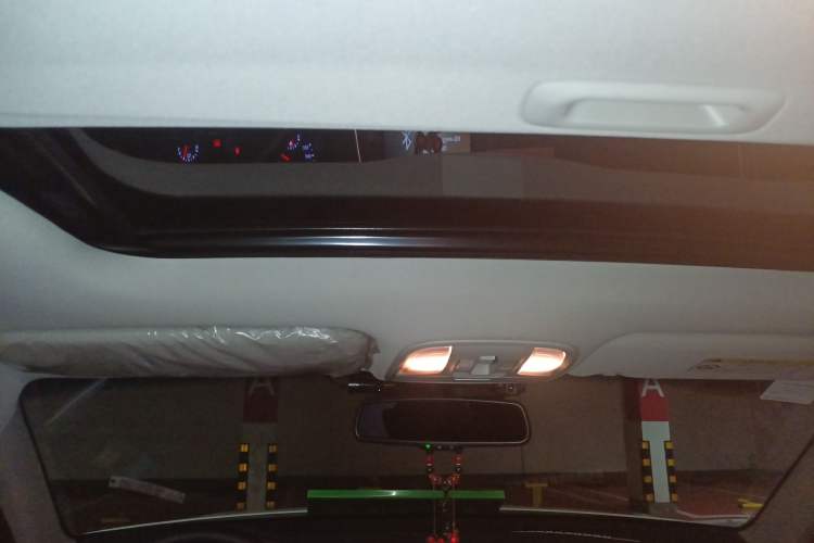 Used Kia K5 2016 2.0L Hybrid GLS