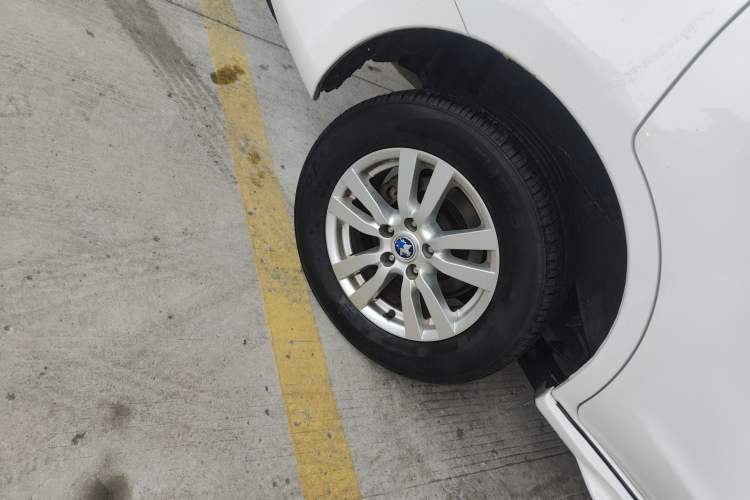 Used Venucia T70 2015 2.0L CVT Smart Choice Edition