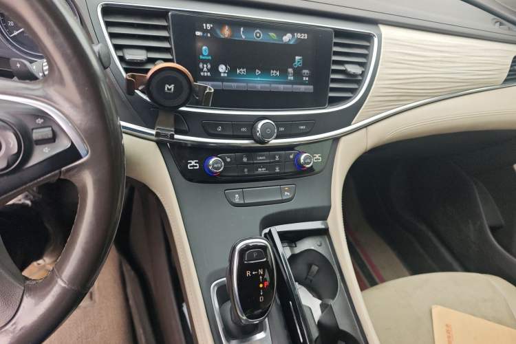 Used Buick LaCrosse 2018 30H Elite Edition