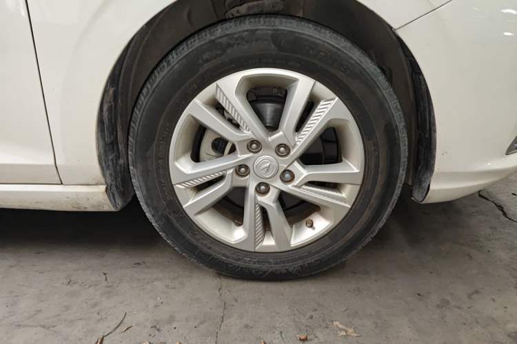 Used CHANGAN Eado 2019 High-Energy Edition 1.6L GDI Manual Pioneer Model China VI Standard