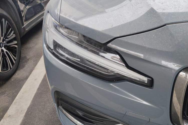 Used Volvo S60 2024 B4 Zhiyi Luxury Edition