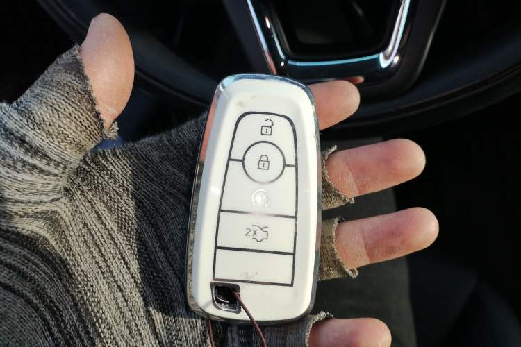 Used Lincoln Corsair 2021 2.0T Two-Wheel Drive Deluxe Edition Vehicle Key