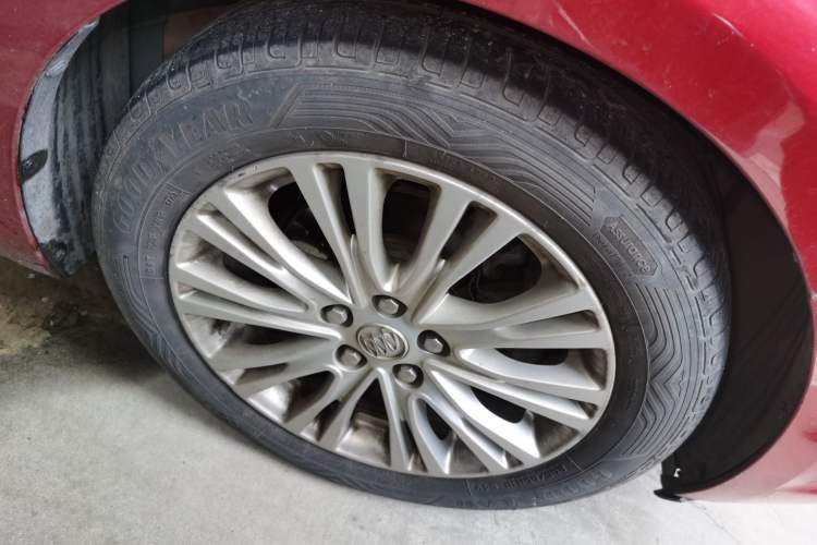 Used Buick GT 2015 15N Automatic Elite Version