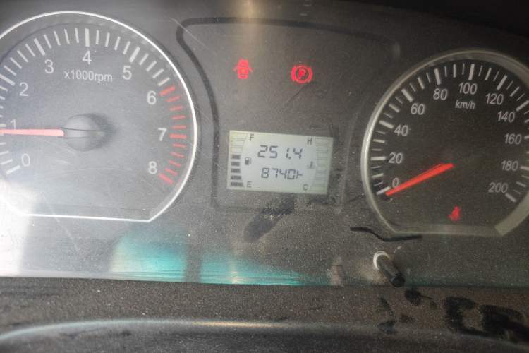 Used FORTHING Lingzhi 2017 V3 1.5L 5-Seater Special Offer Model