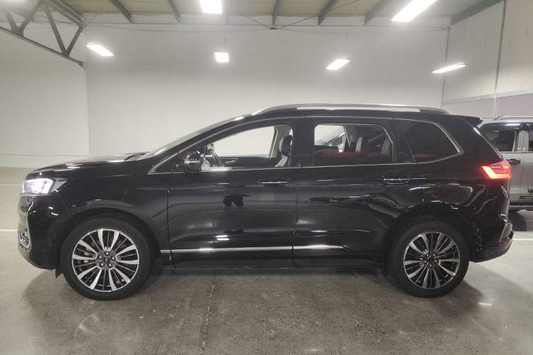 Used Ford Edge 2021 Facelifted PLUS EcoBoost 245 Two-Wheel Drive XLT 7-Seater
