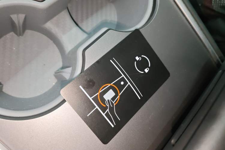 Used Tesla Model Y 2023 Rear-Wheel-Drive Version