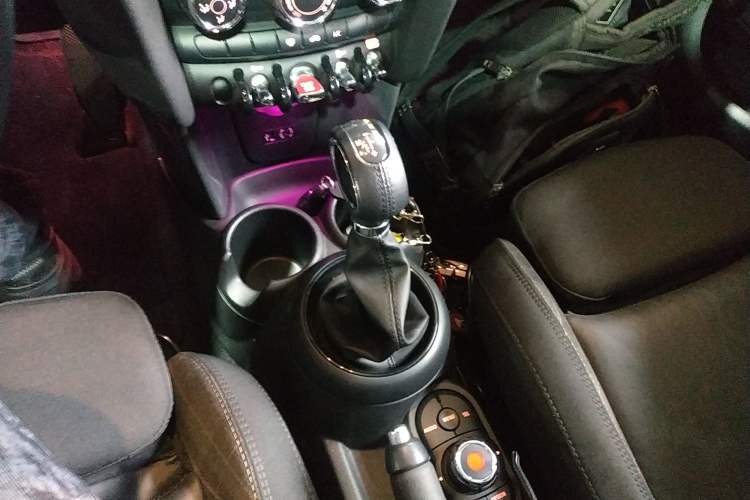 Used MINI MINI 2016 1.5T COOPER Five-Door Edition