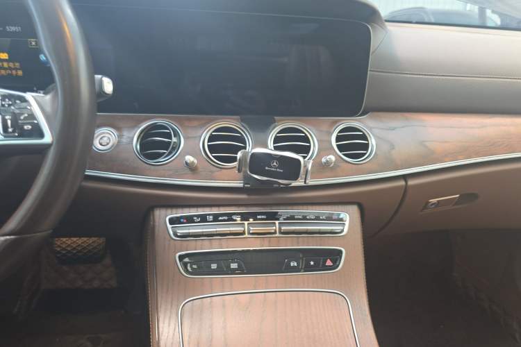 Used Mercedes-Benz E-Class 2023 Updated E 300 L Luxury Edition