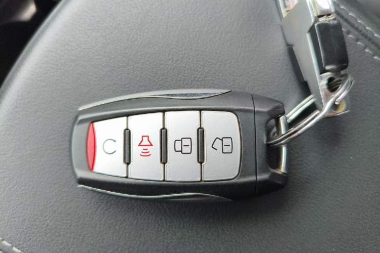 Used Great Wall Poer 2021 2.0T Global Version Passenger Car Automatic Gasoline Two-Wheel Drive Comfort Trim Standard Box – GW4C20B Interior 1