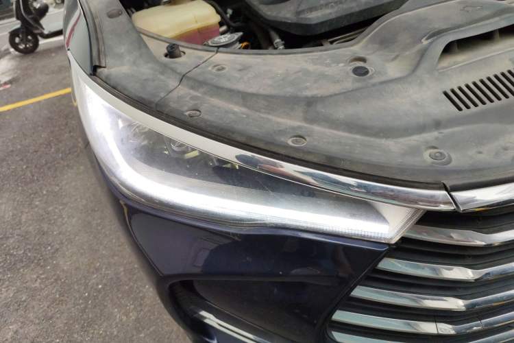 Used BYD Song MAX 2019 1.5T Automatic Smart Connect Ruiyi Sunroof Model 7 Seats China VI Standard
