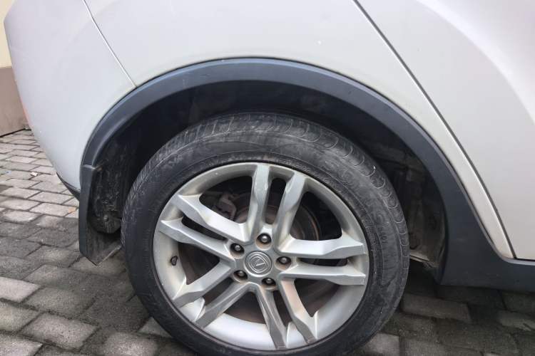 Used CHANGAN CS35 2015 1.6L Automatic Luxury Model China IV Standard