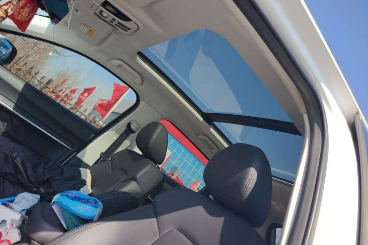 Used Haval H6 2017 Blue Label 2.0T Automatic Two-Wheel Drive Smart Edition
