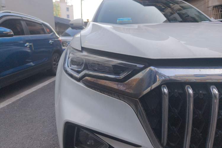 Used Hongqi HS5 2022 Facelifted Version 2.0T Smart Connect Flagship All-Wheel-Drive Edition